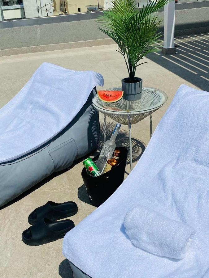 New 2Bd Aprt With Shared Rooftop Pool E2 アテネ エクステリア 写真
