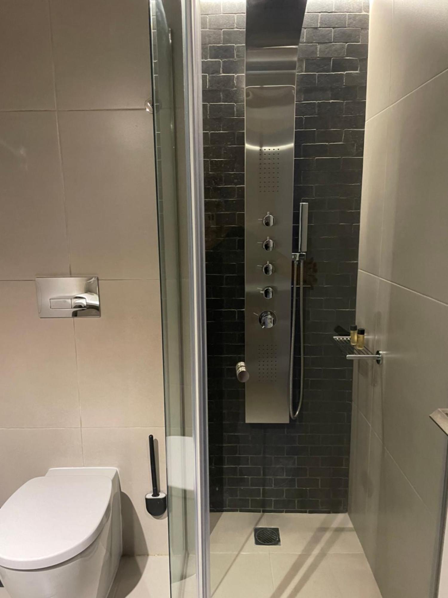 New 2Bd Aprt With Shared Rooftop Pool E2 アテネ エクステリア 写真